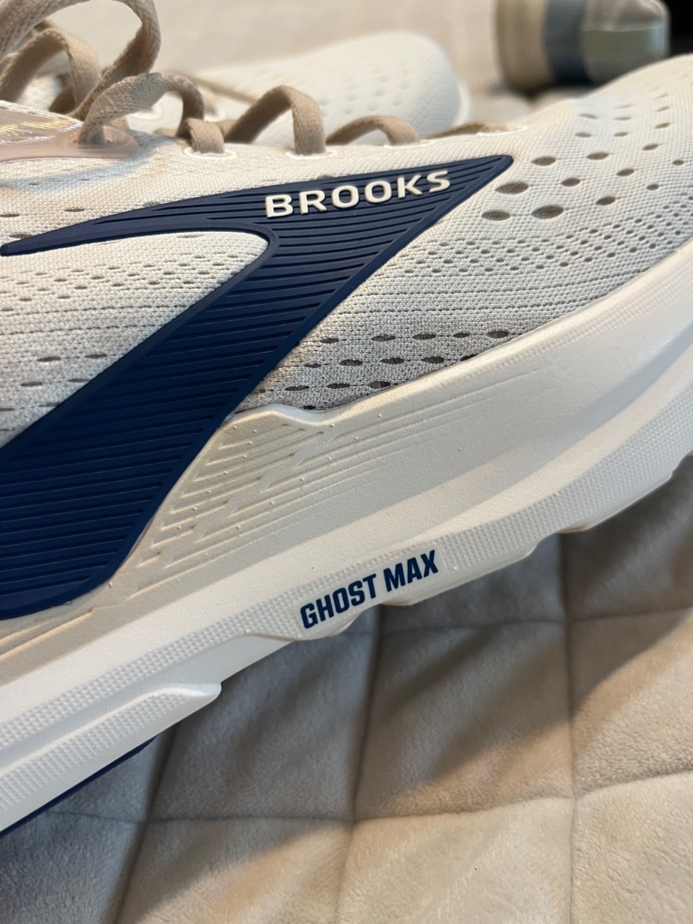 Brand new Brooks - Picture 6 of 8